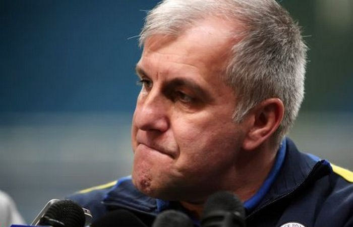 Ο Σπανούλης “ενοχλεί” ακόμα τον Ομπράντοβιτς! (VIDEO)