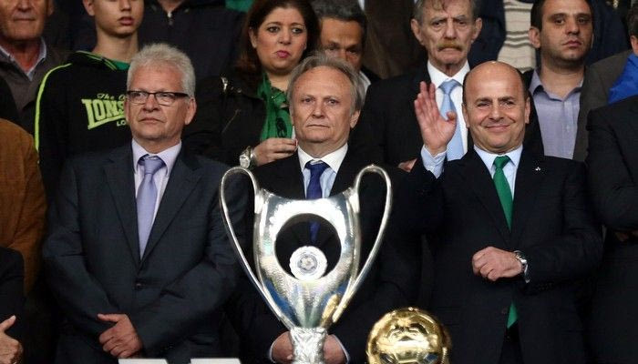 Ευχαρίστησε τους πάντες εκτός… από τις ομάδες!