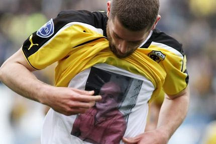 Mε το βλέμμα στον ουρανό…