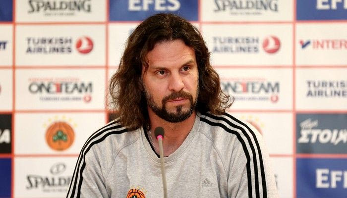 Αλβέρτης: “Πάμε για πρόκριση, όχι για πλάκα”