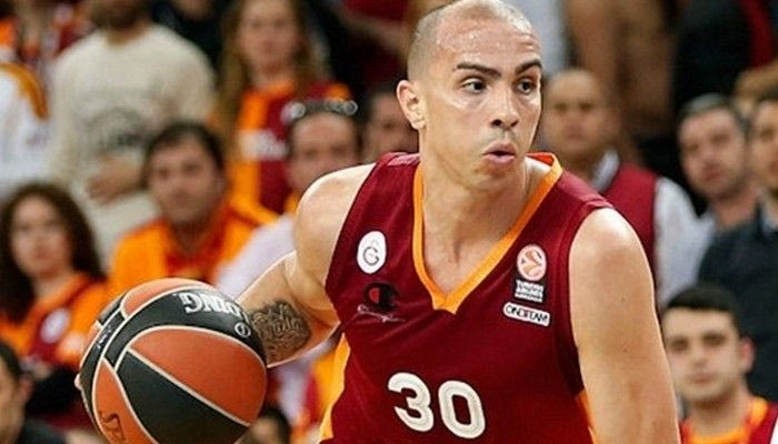 Θύμα της “κατάρας” ο Αρόγιο