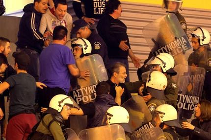 KAE: “Αναίτια η επίθεση της αστυνομίας”