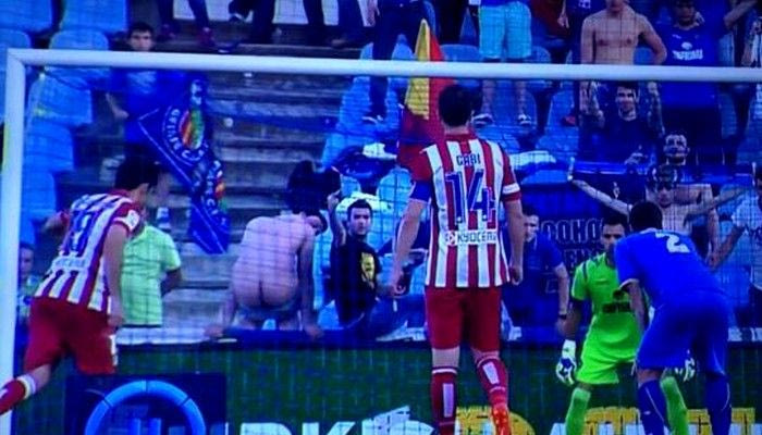 Toυ έδειξε τα οπίσθιά του και έχασε το πέναλτι