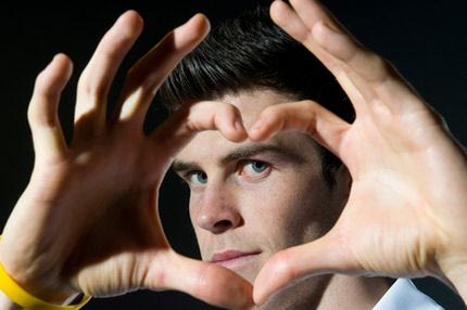 Ο Μπέιλ βγάζει μάτια: πραγματικότητα και όχι μύθος