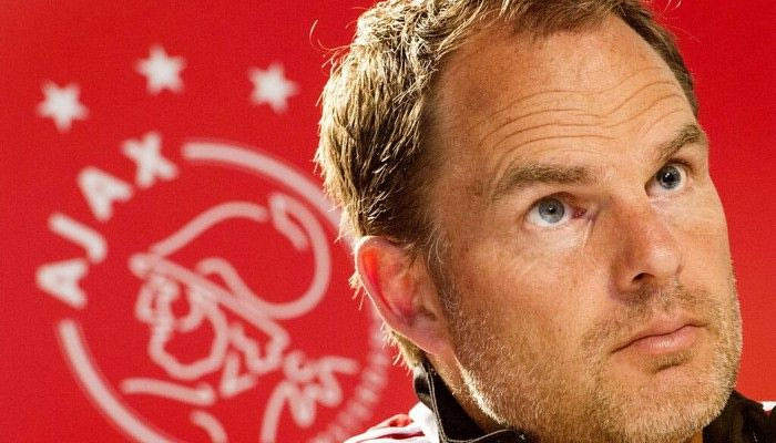 Mένει στον Αγιαξ ο ντε Μπουρ