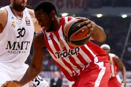 Ο Ντάνστον “γκρέμισε” τον Ρούντι (VIDEO)