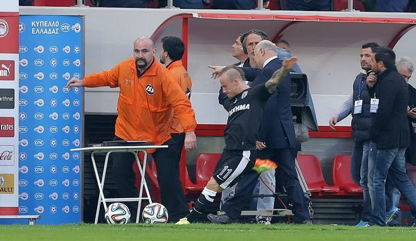 Πανικός μετά το γκολ του Αθανασιάδη