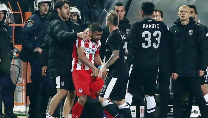 Αλλαγή έδρας τελικού, γυναικόπαιδα και αναβολή σκέφτεται η ΕΠΟ