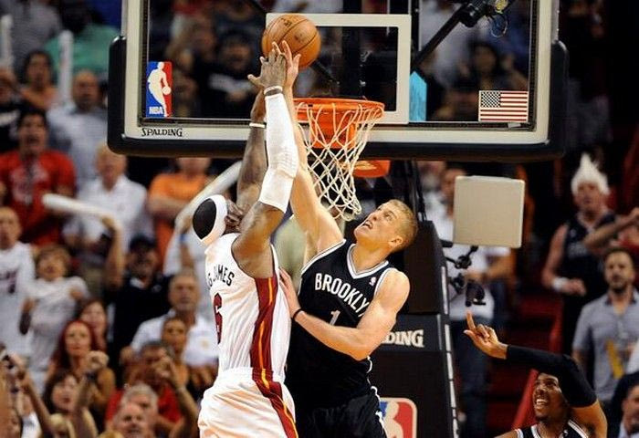 NBA Top 5: Στην κορυφή η τάπα – φάουλ στον Λεμπρόν