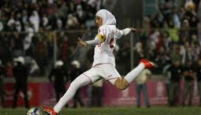 “Πόλεμος” Γαλλίας-FIFA για το θέμα της μαντίλας