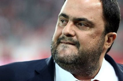 Μαρινάκης σε Αλαφούζο: “Δεν φοράς παντελόνια”. Κωνσταντίνου: “Ελα έξω χωρίς τους μπράβους”