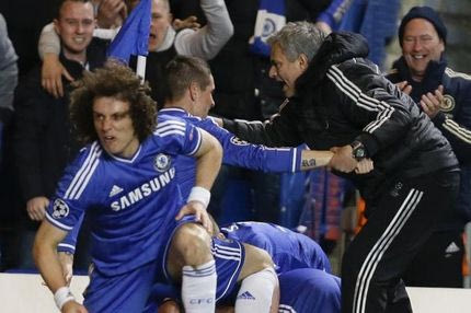 Ο… κ**ος του Μουρίνιο (video)