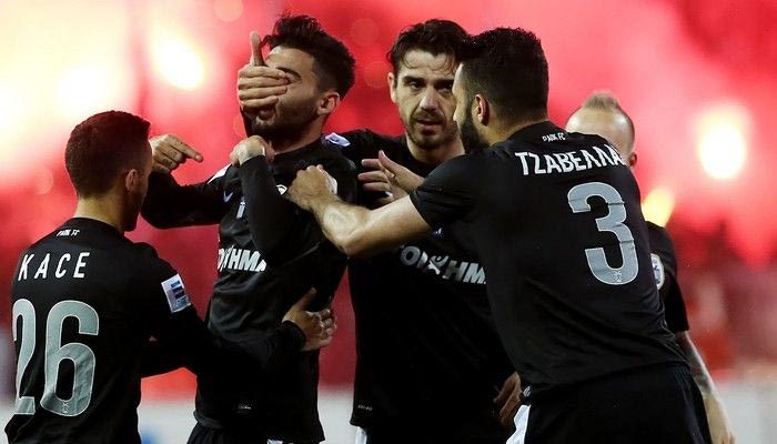 Έχει πάρει τον… αέρα του Ολυμπιακού (VIDEOS)