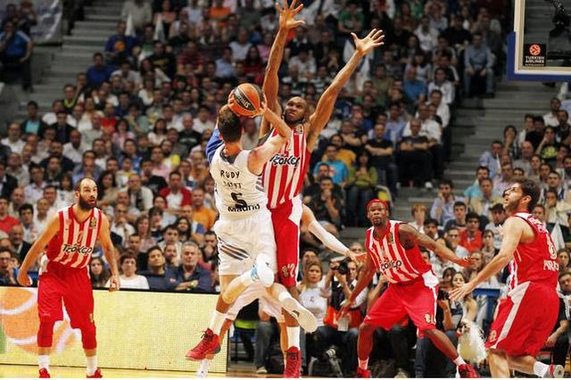 Το νέο flopping του Φερνάντεθ (VIDEO)