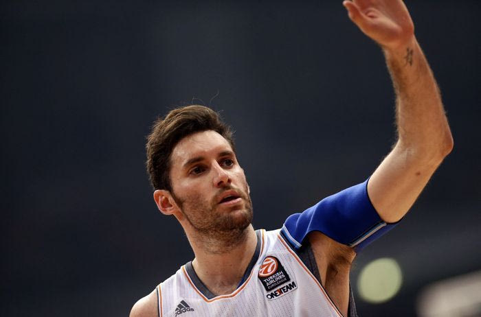 Τα… λερωμένα τα άπλυτα του Ρούντι Φερνάντεθ