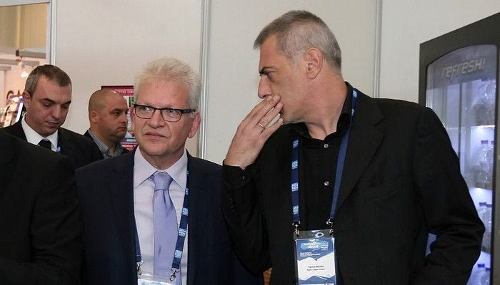 Προγραμματισμός για γέλια με ευθύνη όλων