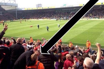 Φίλησε το σεκιούριτι από τη χαρά του! (PHOTO)