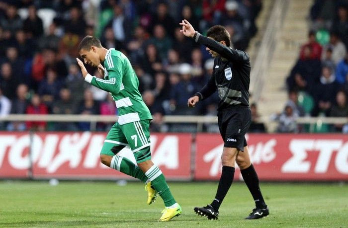 Λήχ’ τοοοοο. Λήχ’ το…