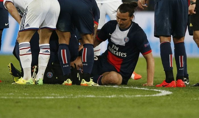 Θλάση στον δικέφαλο ο Ζλάταν, εκτός για 3-4 εβδομάδες