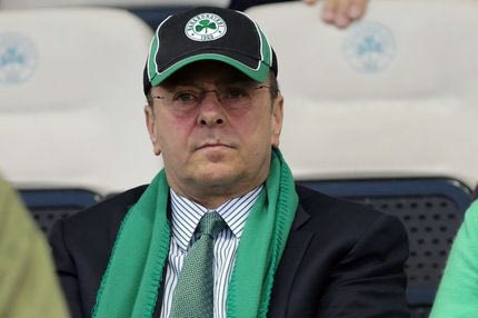 Ο Γιάννης πιάστηκε… Κώτσος!