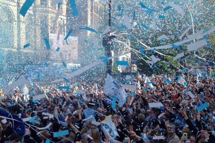 H παρέλαση τίτλου της Μάντσεστερ Σίτι (VIDEOS+PHOTOS)