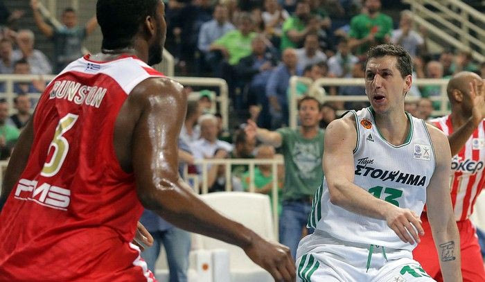 Οι κοντοί κρατούν τα κλειδιά