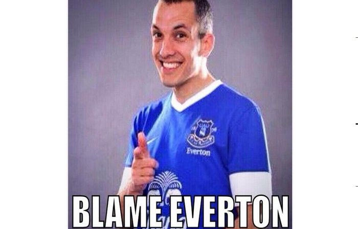 Πόλεμος στην Έβερτον μέσω twitter