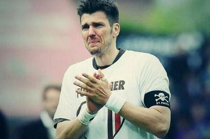 Αποσύρθηκε και το… ευχαριστήθηκε (VIDEO)