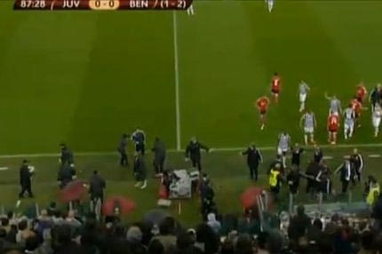 Ένταση, αποβολές και αίματα στο Τορίνο (VIDEO)