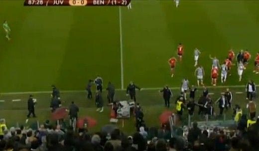 Ένταση, αποβολές και αίματα στο Τορίνο (VIDEO)