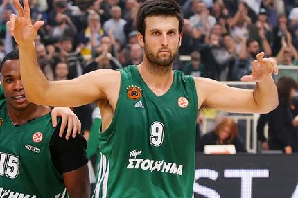 Σταμάτησε το μπάσκετ ο Καπόνο