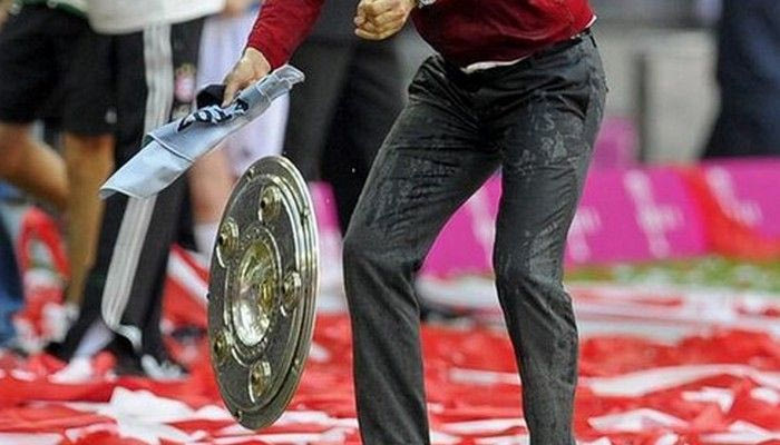 Έπεσε η κούπα από τα χέρια του Γκουαρδιόλα! (PHOTO)