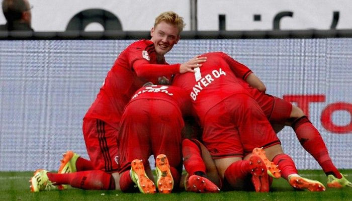 34η αγ.: Στο Champions League η Λεβερκούζεν, στα πλέι άουτ το Αμβούργο