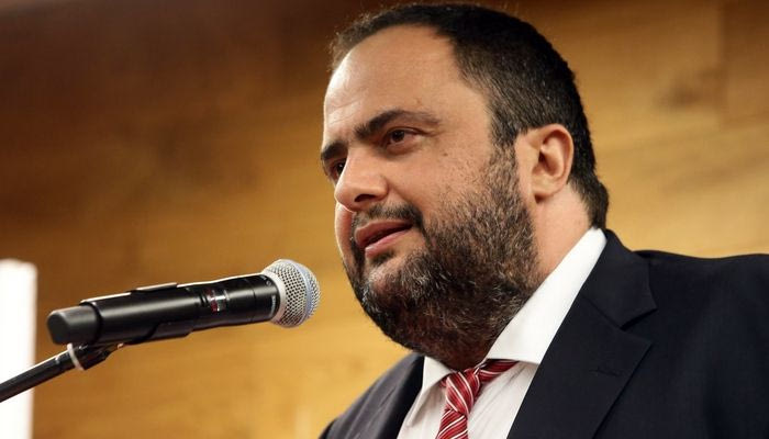 Μαρινάκης: “Ισως πρέπει να πέσουμε στο επίπεδό τους…”