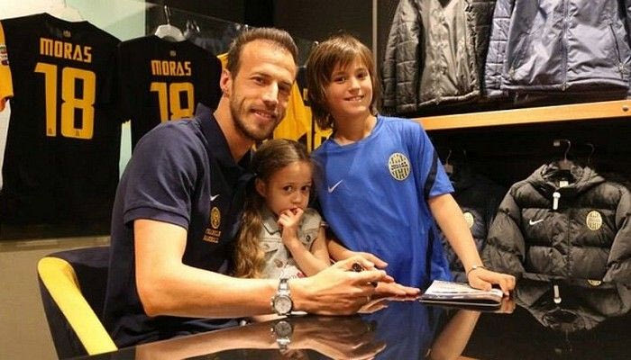 Ανανέωσε ο Μόρας