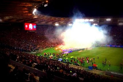 Τιμωρία για Νάπολι και Φιορεντίνα