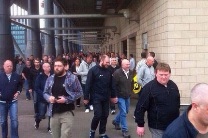 Έφυγαν από το γήπεδο οι οπαδοί της Νιούκαστλ (PHOTOS+VIDEOS)