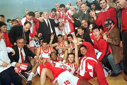 “Σκάσε ρε μ@@@α”