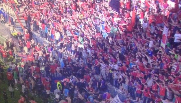 Κατέρρευσε κερκίδα στο “Σαντάρ” (PHOTOS+VIDEOS)