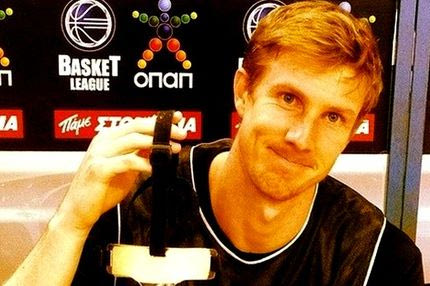 Στη Σαλόν ο Πέιν