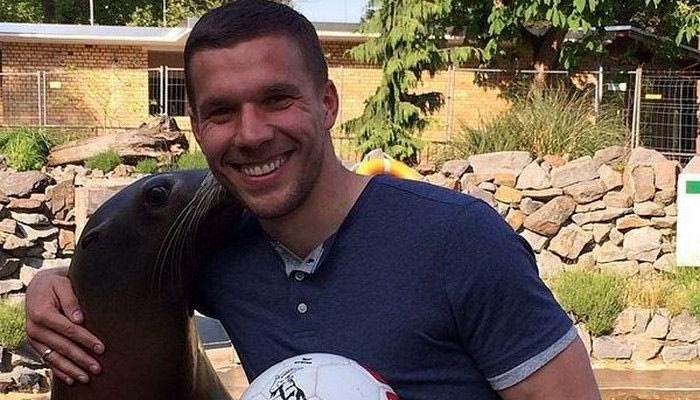 O Ποντόλσκι και η… φώκια! (VIDEO)