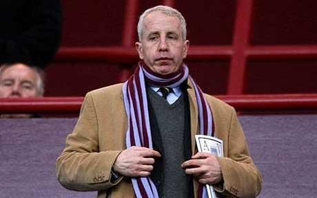 Πωλητήριο στην Άστον Βίλα