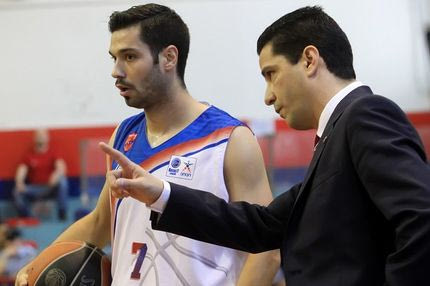 Σφαιρόπουλος: “Ευχαριστημένος από το επίπεδο της άμυνας”