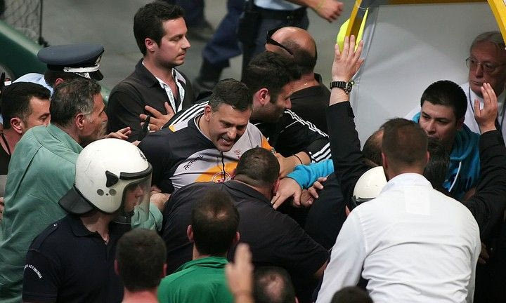 Επίθεση στον Σχινά (PHOTOS)