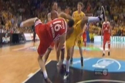 Ανατριχιαστικός τραυματισμός στην Μπάγερν (VIDEO)