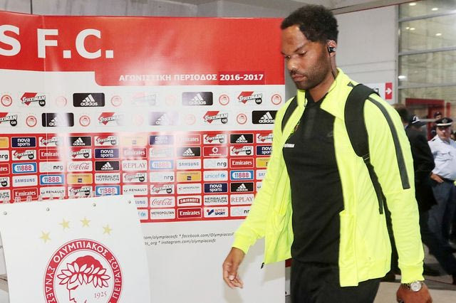 Πανηγυρίζουν στον… Ολυμπιακό για Λέσκοτ!