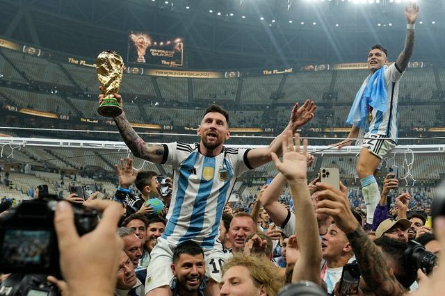 Μέσι: Φίλαθλοι δεν τον άφησαν να πάει ούτε στο πάρτι της ανιψιάς του