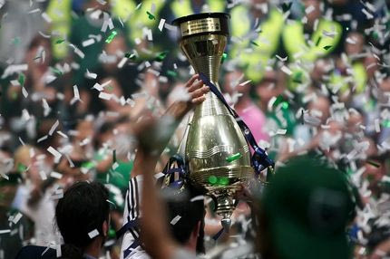 PHOTOSTORY: Η νίκη τίτλου του Παναθηναϊκού και η απονομή