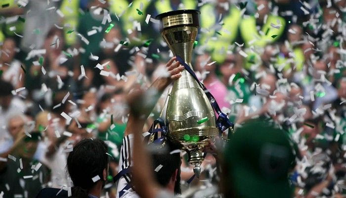 PHOTOSTORY: Η νίκη τίτλου του Παναθηναϊκού και η απονομή