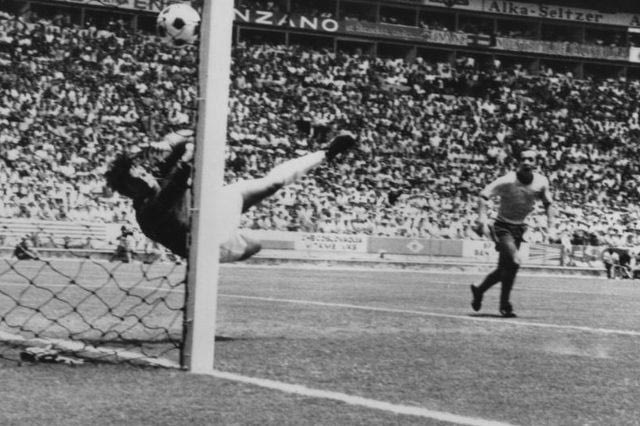 H CIA, ο Μπανκς και μια χαλασμένη μπύρα!